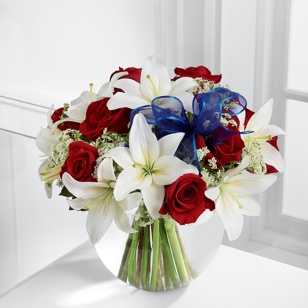 Independence Bouquet – PICKET FENCE FLORAL & DESIGN, Holland MI