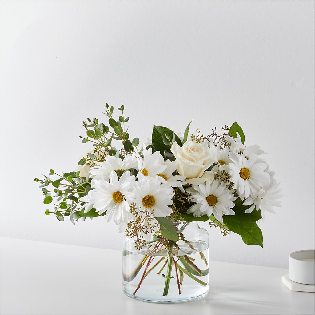 Fresh Linen Bouquet – PICKET FENCE FLORAL & DESIGN, Holland MI