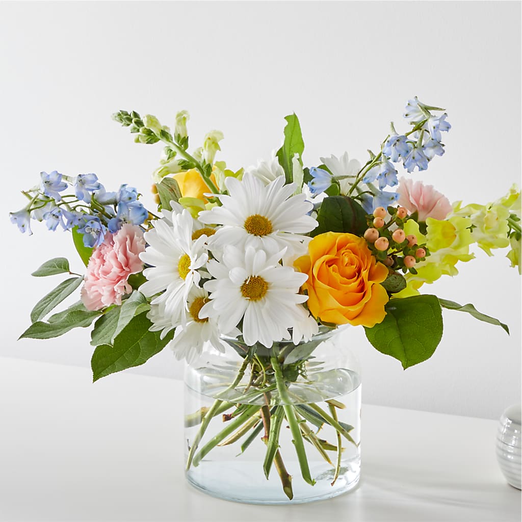Sun Salutation Bouquet – PICKET FENCE FLORAL & DESIGN, Holland MI