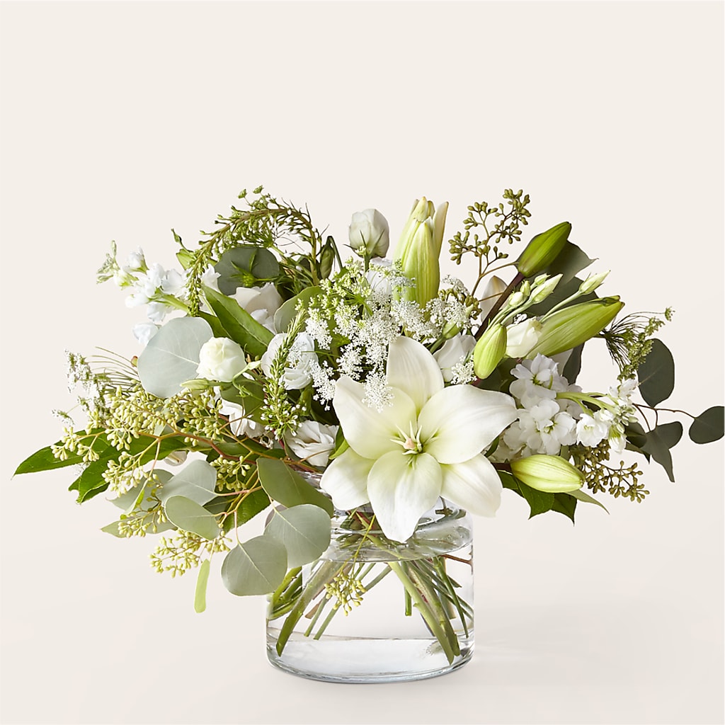 Alluring Elegance Bouquet – PICKET FENCE FLORAL & DESIGN, Holland MI