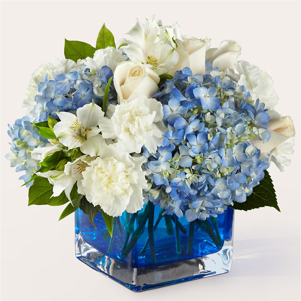 Soothing Waters Bouquet – PICKET FENCE FLORAL & DESIGN, Holland MI