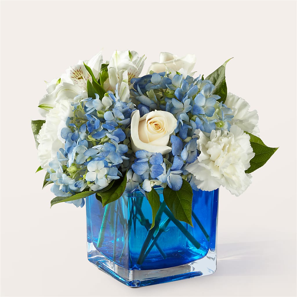 Soothing Waters Bouquet – PICKET FENCE FLORAL & DESIGN, Holland MI
