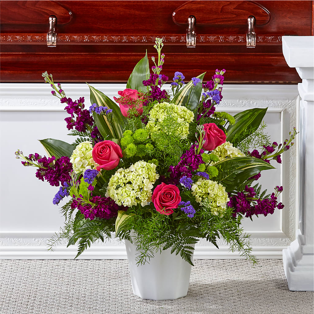 Beautiful Horizons Floor Basket – PICKET FENCE FLORAL & DESIGN, Holland MI