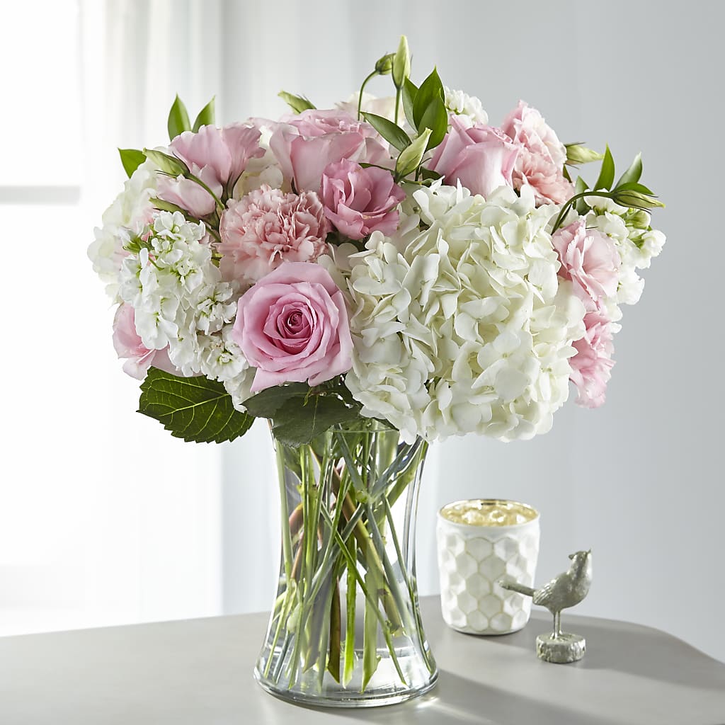 Guiding Grace Bouquet – PICKET FENCE FLORAL & DESIGN, Holland MI