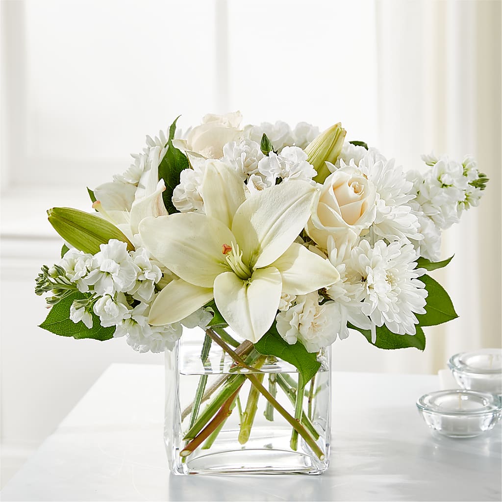 Gentle Breeze Bouquet – PICKET FENCE FLORAL & DESIGN, Holland MI