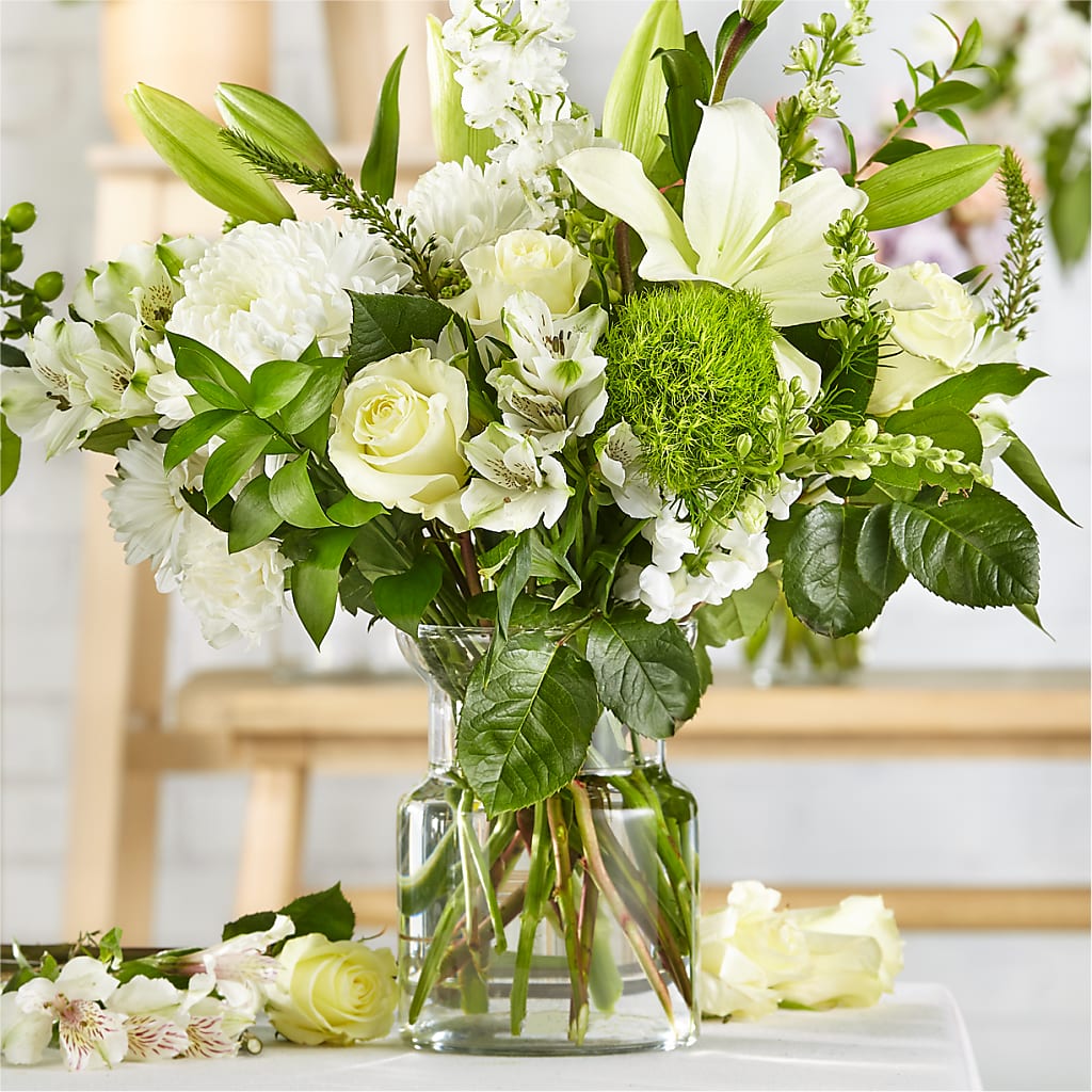 Classic Ivory – A Florist Original – PICKET FENCE FLORAL & DESIGN, Holland MI