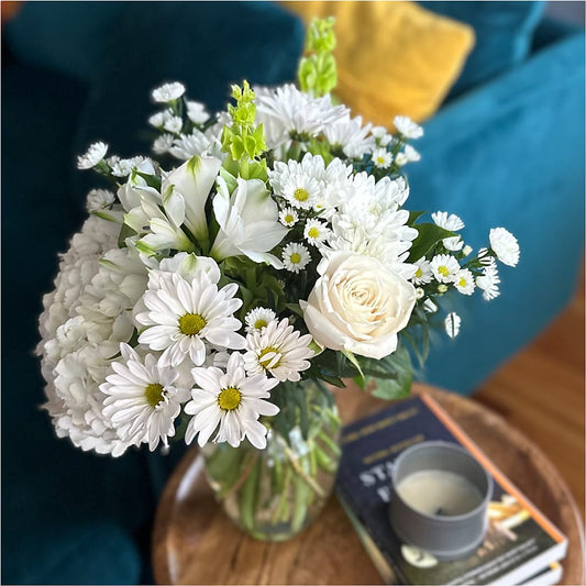 Classic Ivory – A Florist Original – PICKET FENCE FLORAL & DESIGN, Holland MI