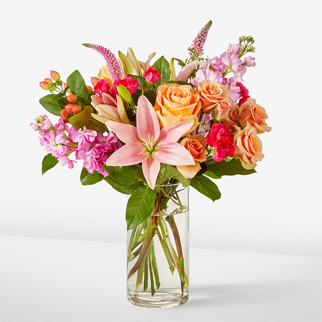 Bisous Bouquet – PICKET FENCE FLORAL & DESIGN, Holland MI