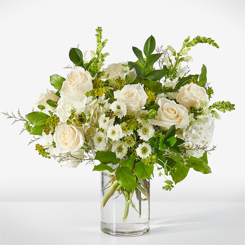 Hint of Vanilla Bouquet – PICKET FENCE FLORAL & DESIGN, Holland MI
