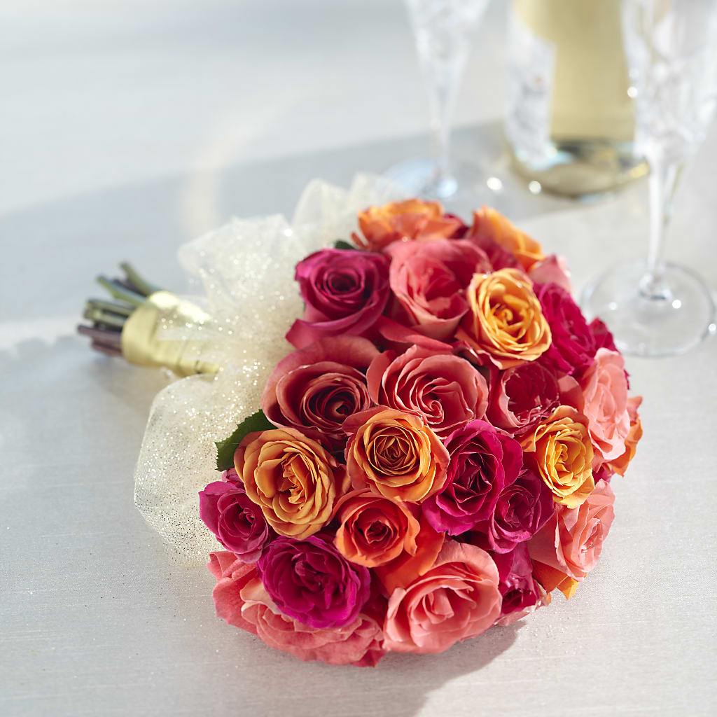 Sweet Roses Bouquet – PICKET FENCE FLORAL & DESIGN, Holland MI