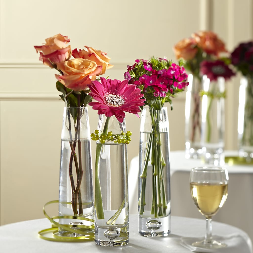 Sparkling Toast Centerpiece – PICKET FENCE FLORAL & DESIGN, Holland MI
