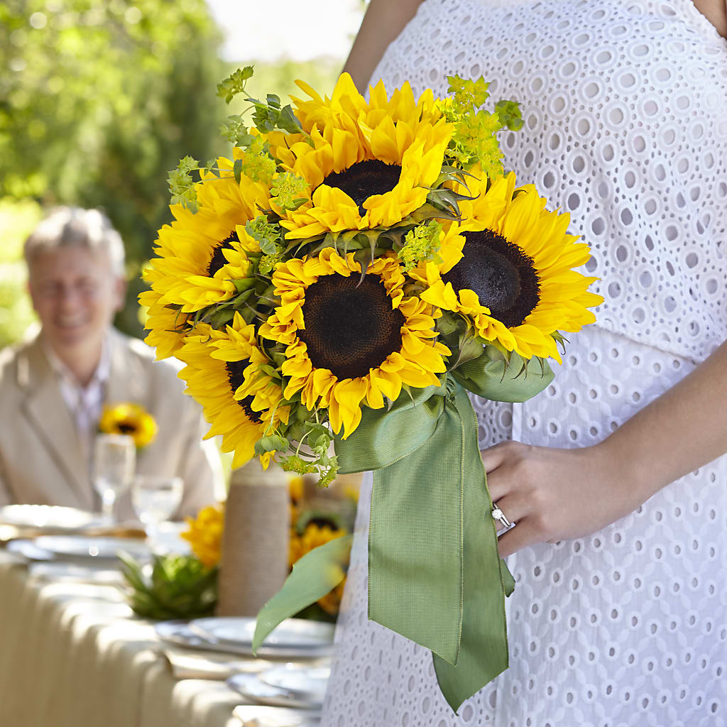 Free Spirit Bouquet – PICKET FENCE FLORAL & DESIGN, Holland MI