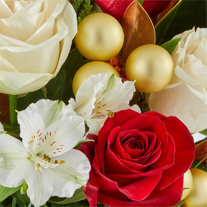 Joy & Jolly Bouquet – PICKET FENCE FLORAL & DESIGN, Holland MI