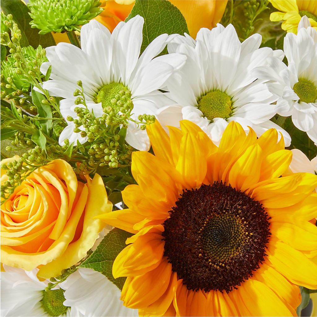 Be Happy Bouquet – PICKET FENCE FLORAL & DESIGN, Holland MI