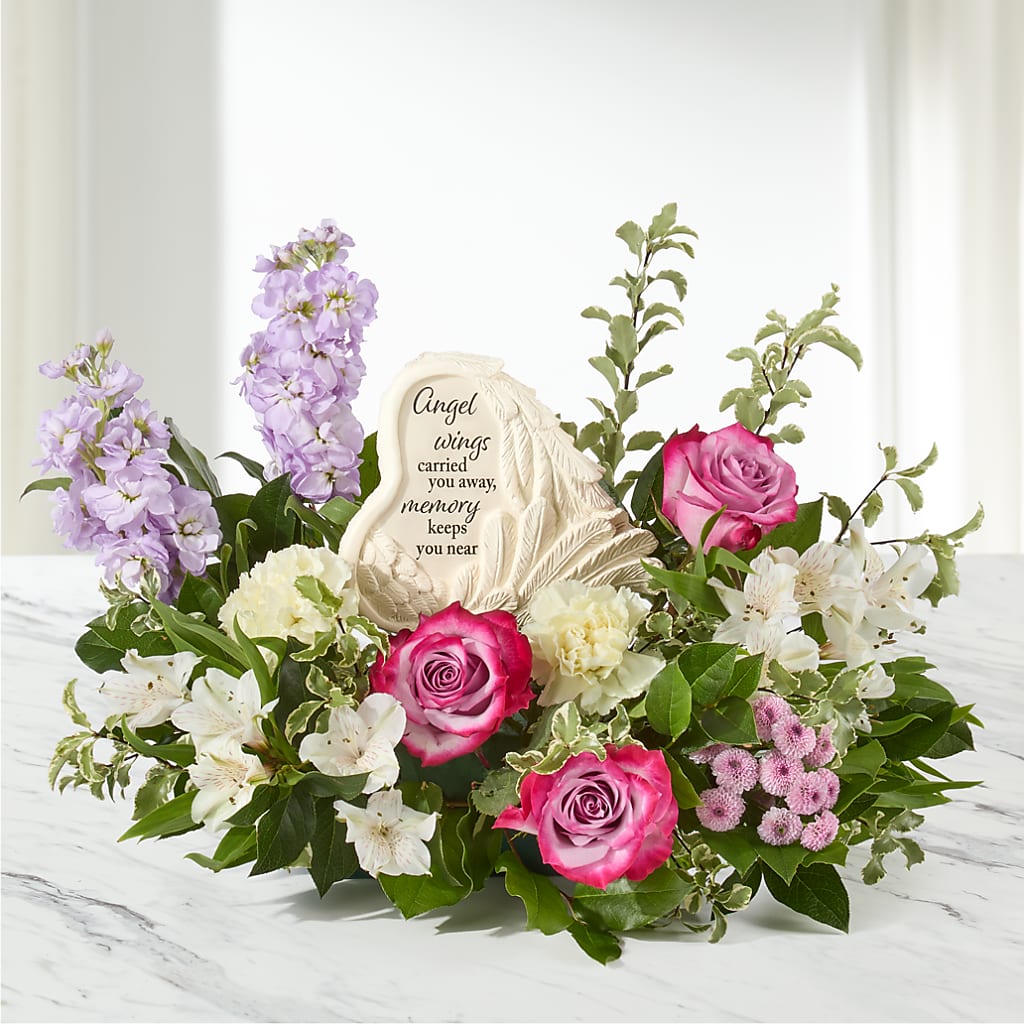 In My Heart Arrangement – PICKET FENCE FLORAL & DESIGN, Holland MI