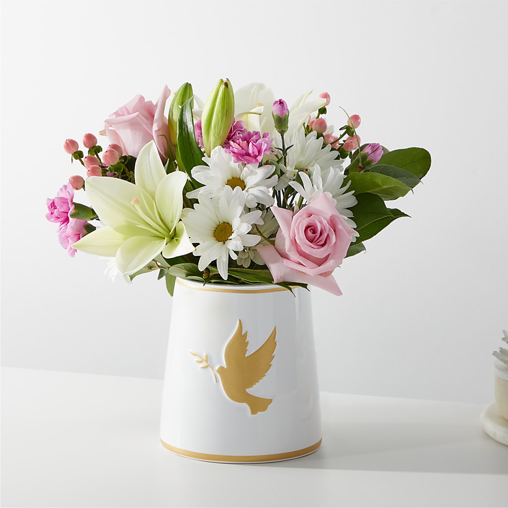Meaningful Memories Bouquet – PICKET FENCE FLORAL & DESIGN, Holland MI