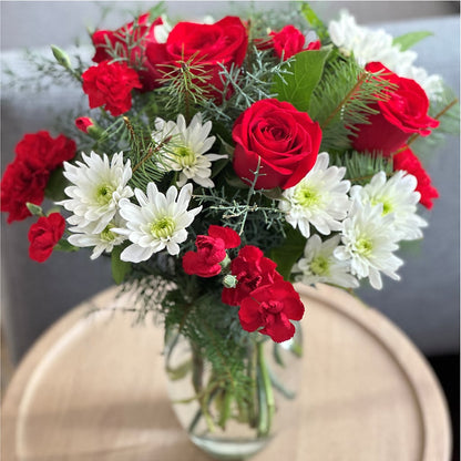 Seasonal Magic Bouquet – PICKET FENCE FLORAL & DESIGN, Holland MI
