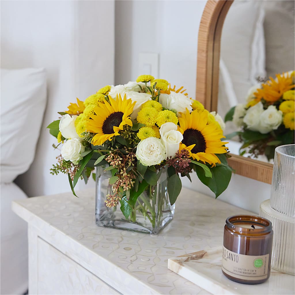 Luminous Morning Bouquet – PICKET FENCE FLORAL & DESIGN, Holland MI