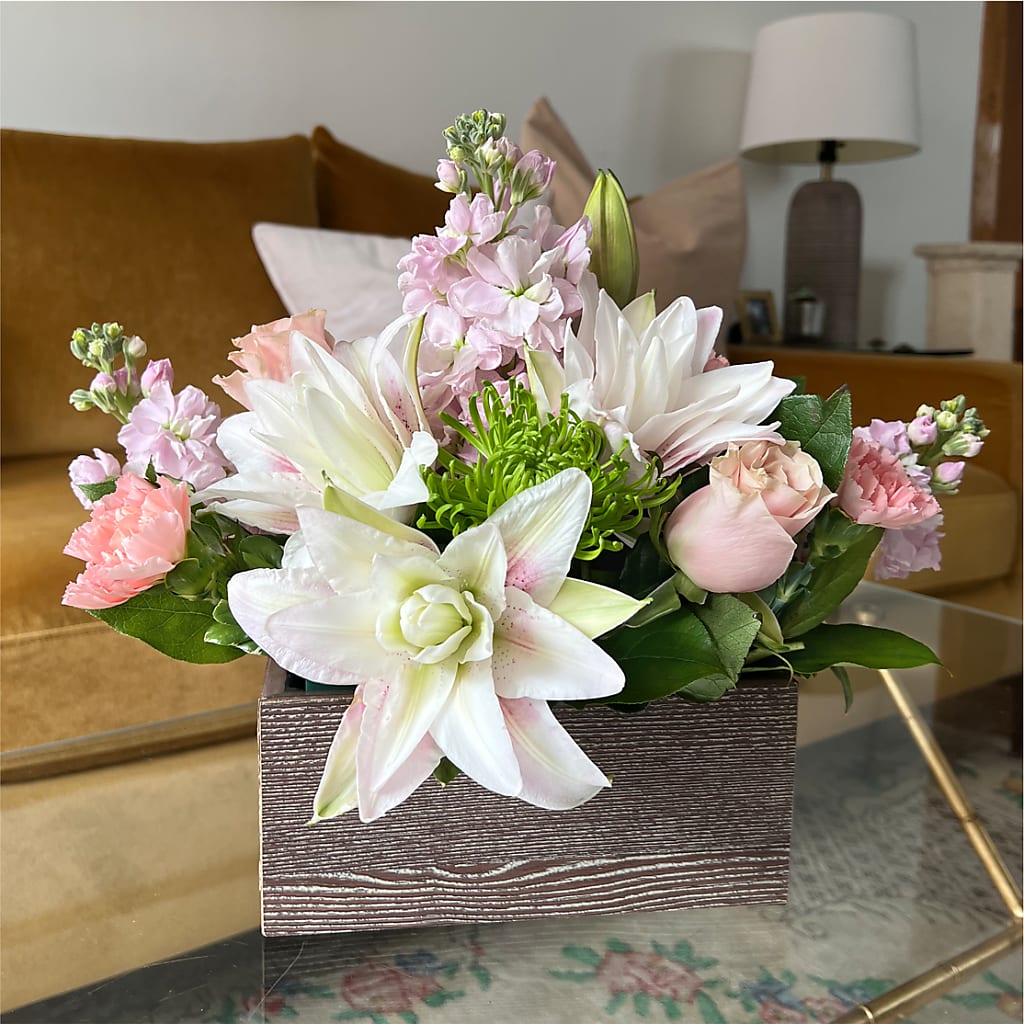 Beautiful Spirit Basket – PICKET FENCE FLORAL & DESIGN, Holland MI