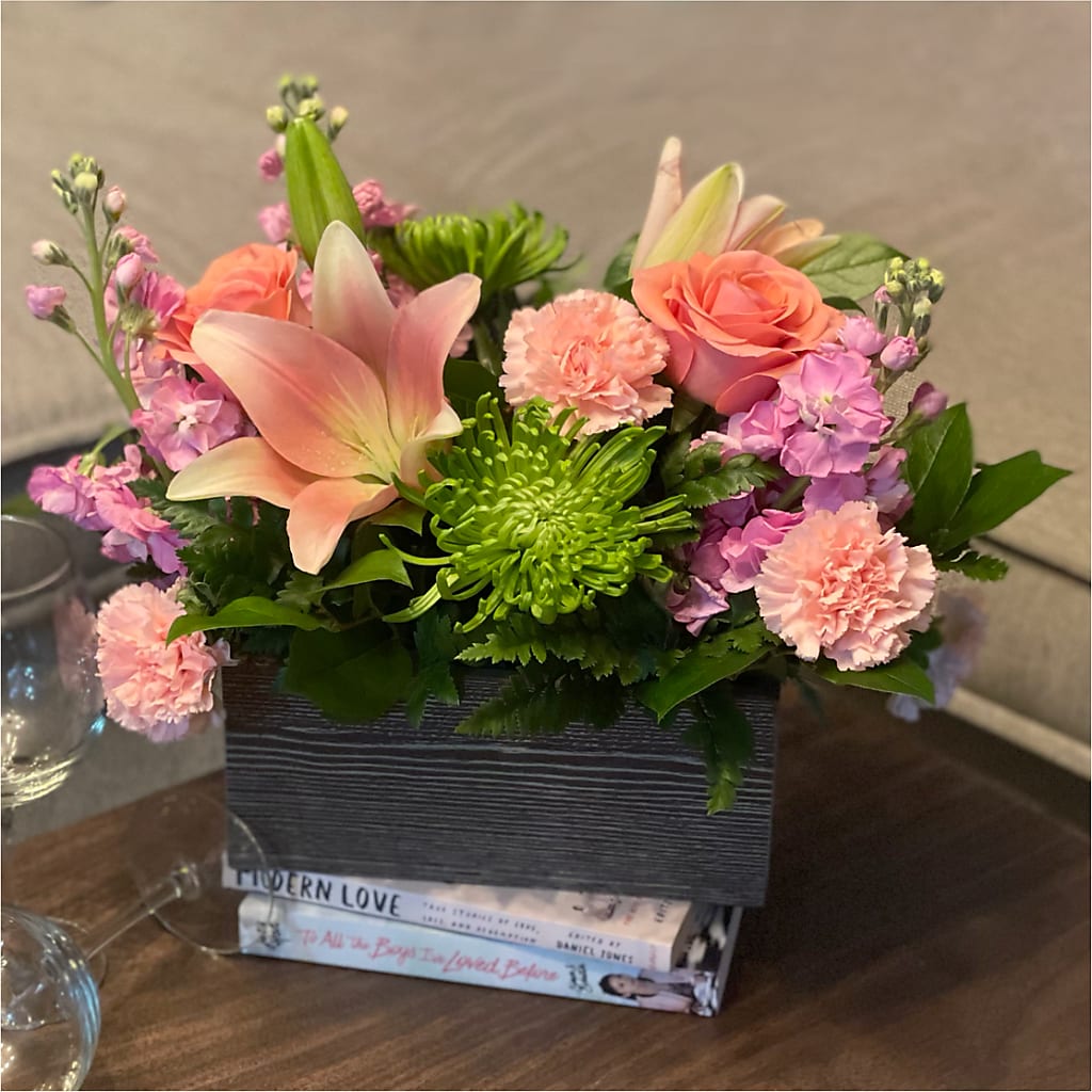 Beautiful Spirit Basket – PICKET FENCE FLORAL & DESIGN, Holland MI