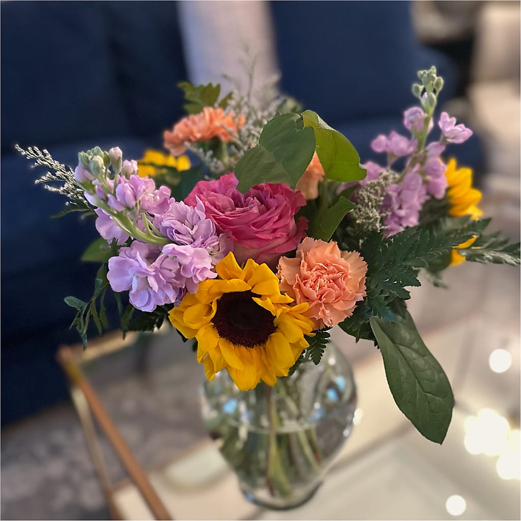 Yellow Brick Road Bouquet – PICKET FENCE FLORAL & DESIGN, Holland MI