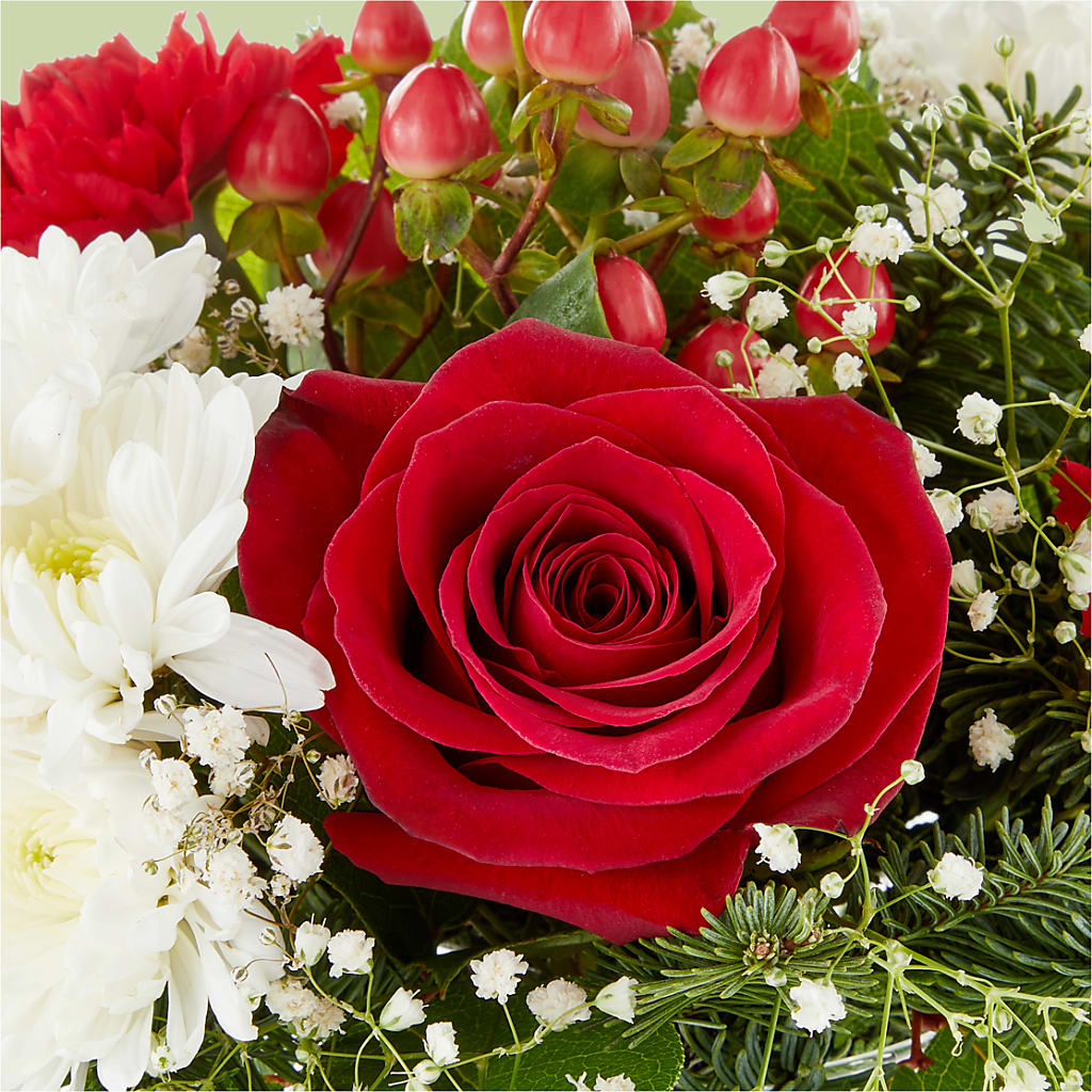 Chance of Flurries Bouquet – PICKET FENCE FLORAL & DESIGN, Holland MI