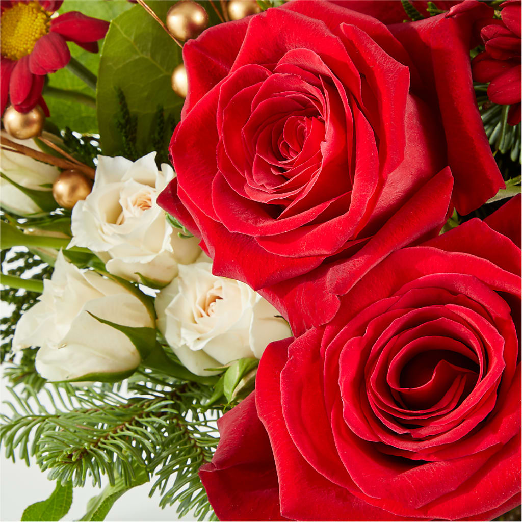 Believe Bouquet – PICKET FENCE FLORAL & DESIGN, Holland MI