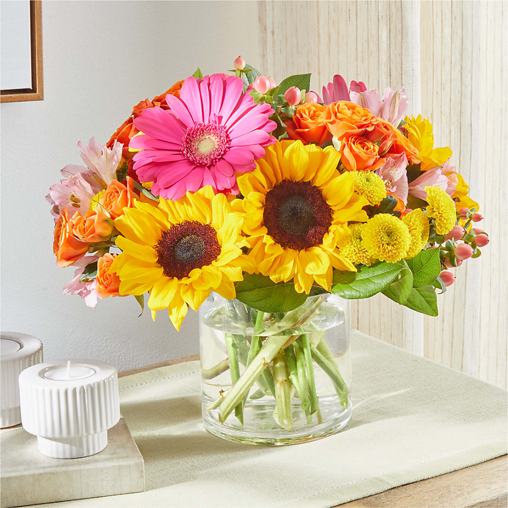 Beach Day Bouquet – PICKET FENCE FLORAL & DESIGN, Holland MI