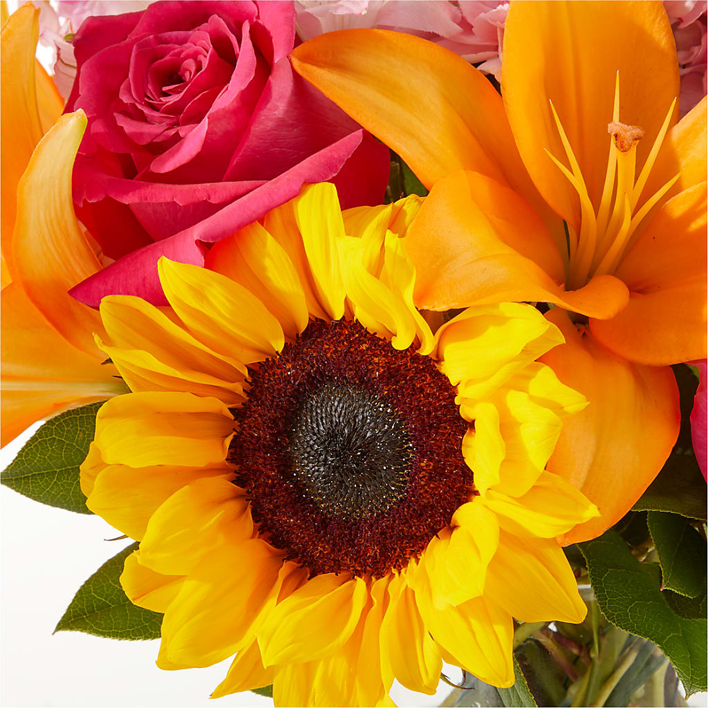 In Full Swing Bouquet – PICKET FENCE FLORAL & DESIGN, Holland MI