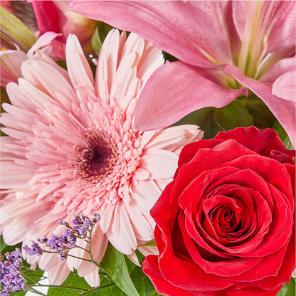 Lots of Love Bouquet – PICKET FENCE FLORAL & DESIGN, Holland MI