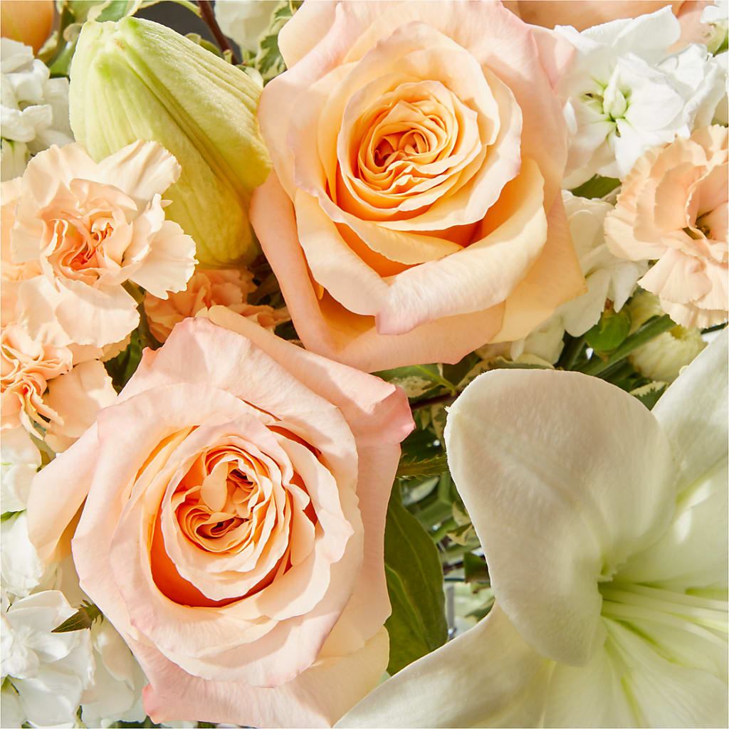 Darling Bouquet – PICKET FENCE FLORAL & DESIGN, Holland MI