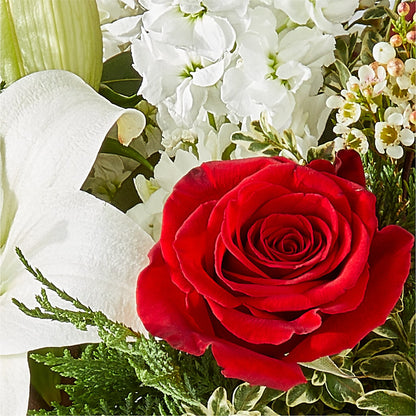 Twinkle Lights Bouquet – PICKET FENCE FLORAL & DESIGN, Holland MI
