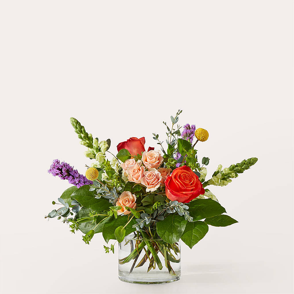 The Standout Bouquet – PICKET FENCE FLORAL & DESIGN, Holland MI