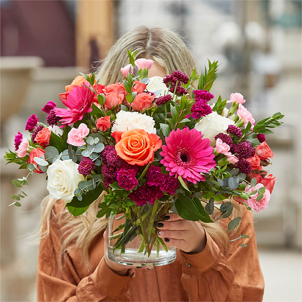 Smell the Roses Bouquet – PICKET FENCE FLORAL & DESIGN, Holland MI