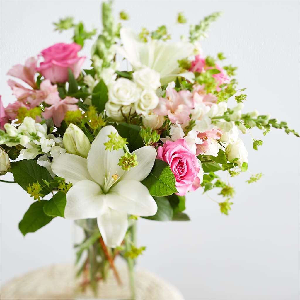 Fondly Bouquet – PICKET FENCE FLORAL & DESIGN, Holland MI