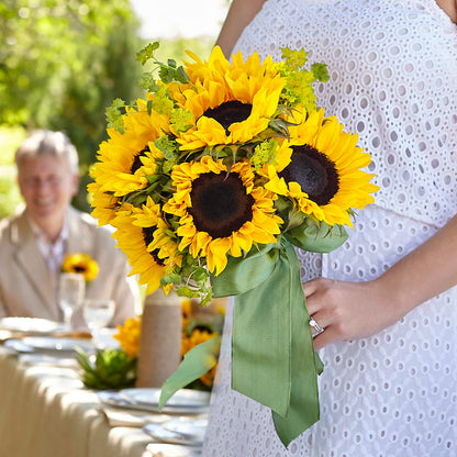 Free Spirit Bouquet – PICKET FENCE FLORAL & DESIGN, Holland MI