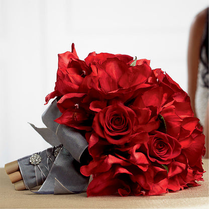 Heart's Happiness Bouquet – PICKET FENCE FLORAL & DESIGN, Holland MI